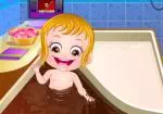 Το μωρό Hazel το μπάνιο σαν βασίλισσα