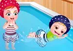 Bebé Hazel natación