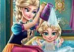 Lavar al bebé de Elsa