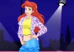 Ariel trên sàn catwalk